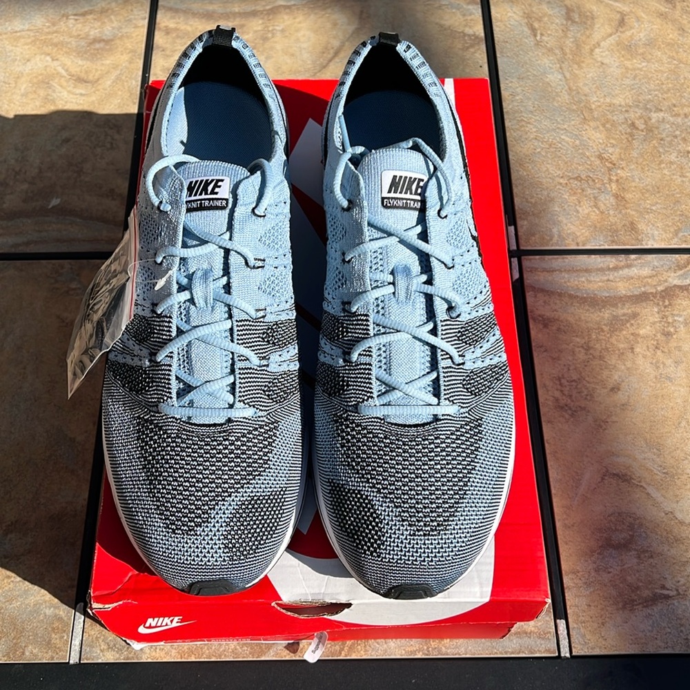DS Men’s Nike Flyknit Trainer size 13